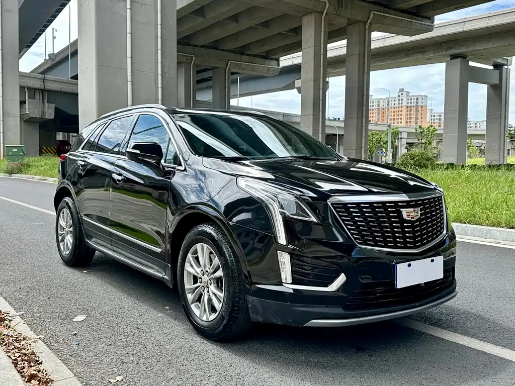 CADILLAC XT5 2021