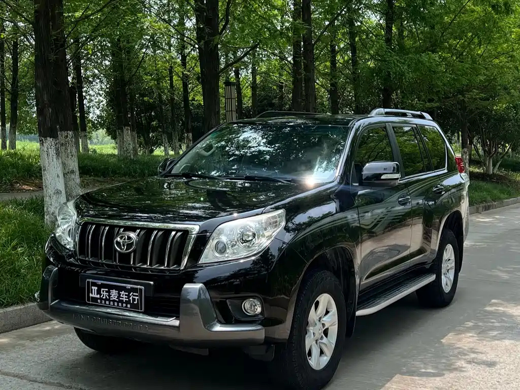 TOYOTA PRADO 2010