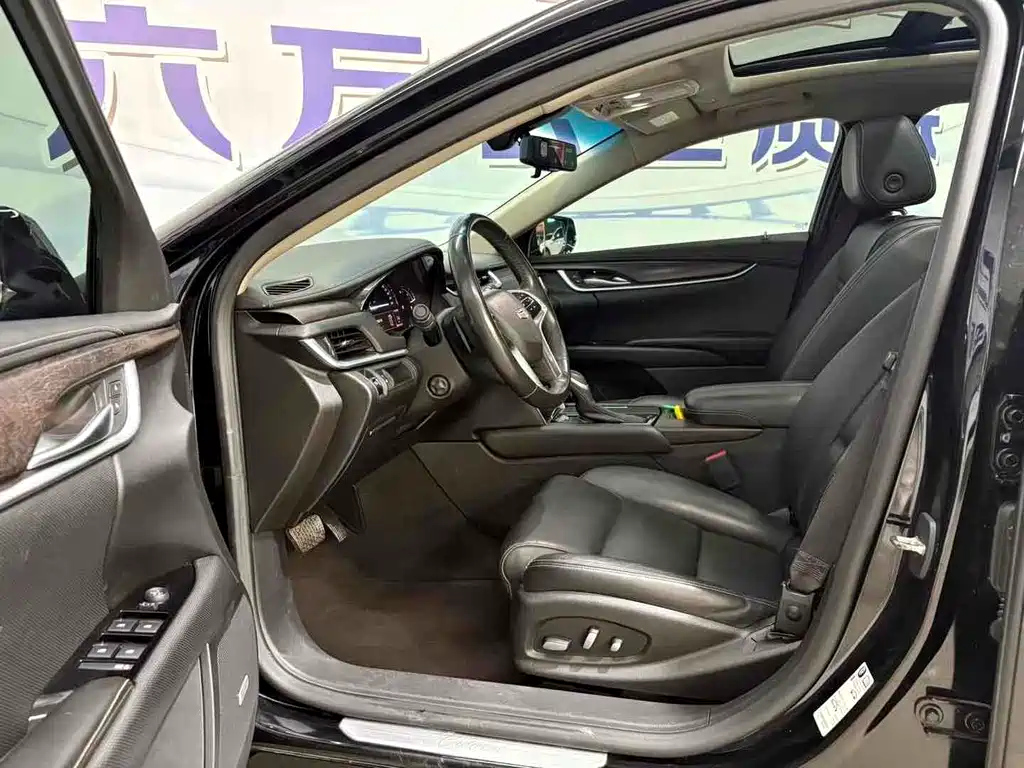 CADILLAC XTS 2018