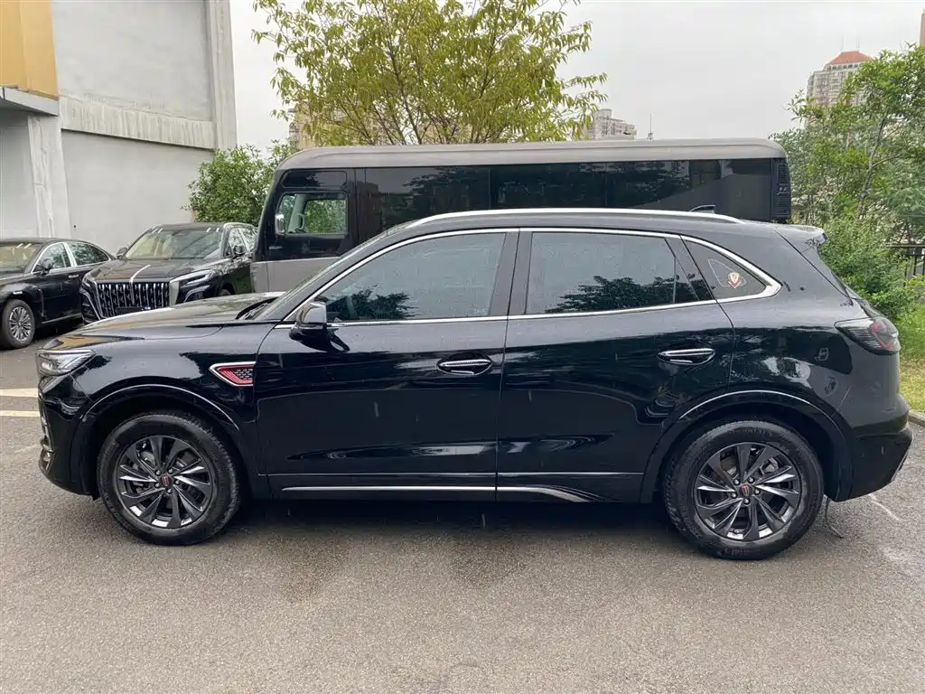 HONGQI HS5 2023