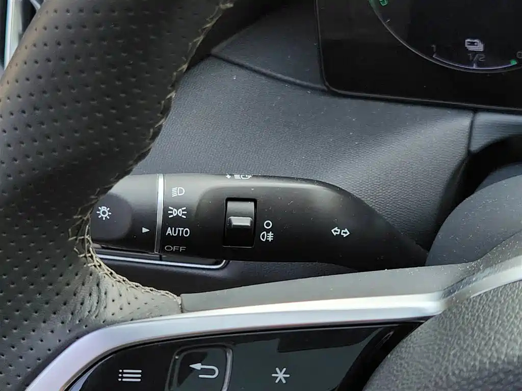 HONGQI HS3 PHEV 2024