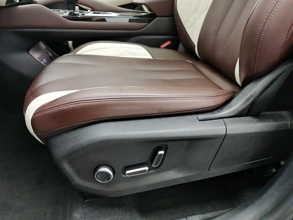 GEELY AUTO MONJARO 2021