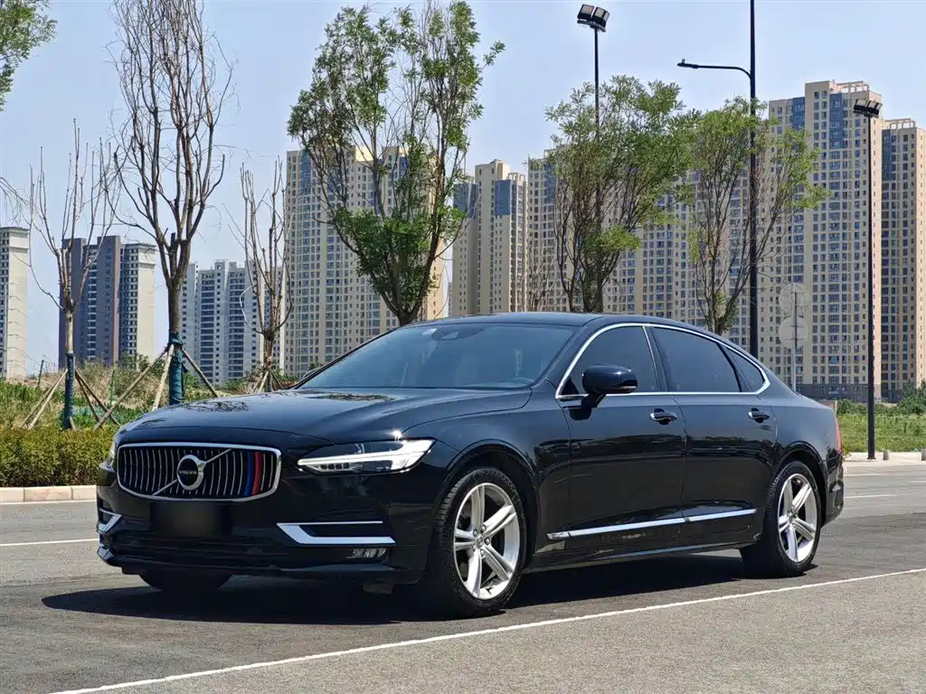 VOLVO S90 2020