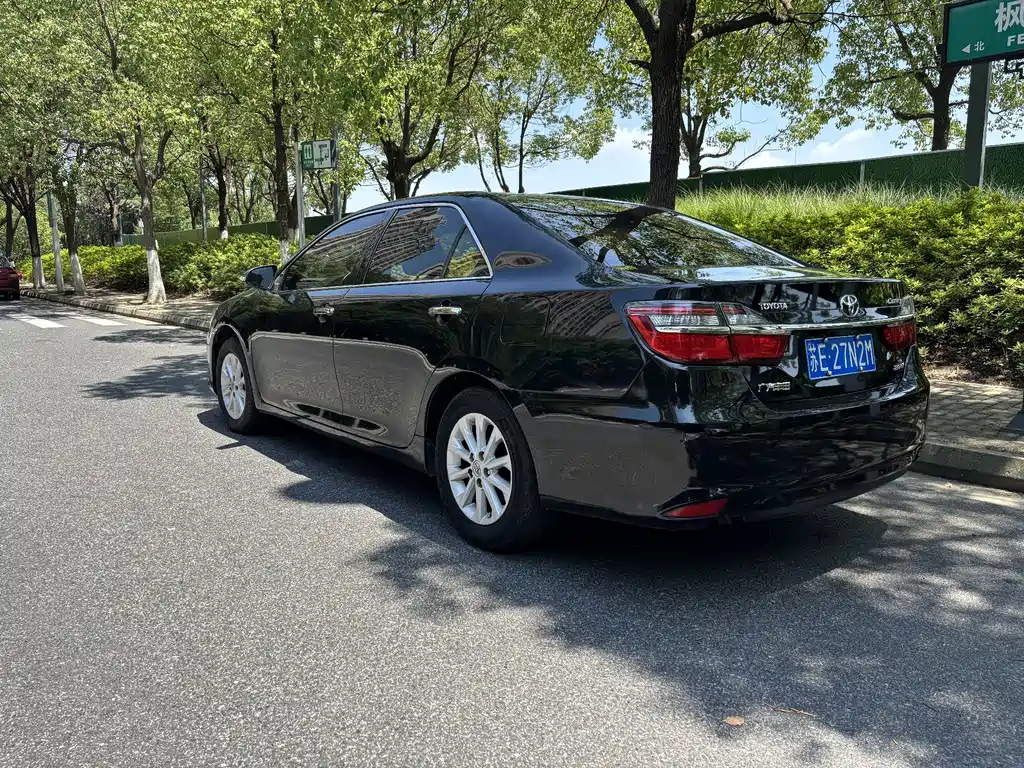 TOYOTA CAMRY 2016