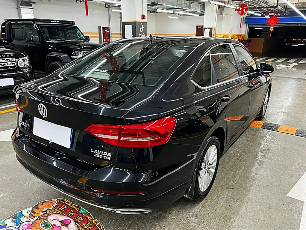 VOLKSWAGEN LAVIDA 2019