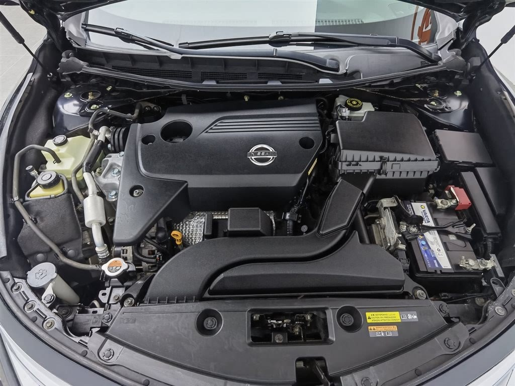 NISSAN TEANA 2013