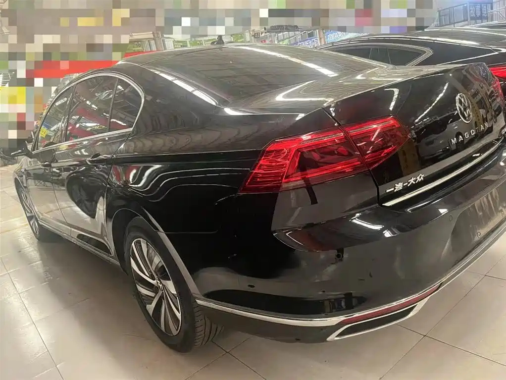 VOLKSWAGEN MAGOTAN 2023