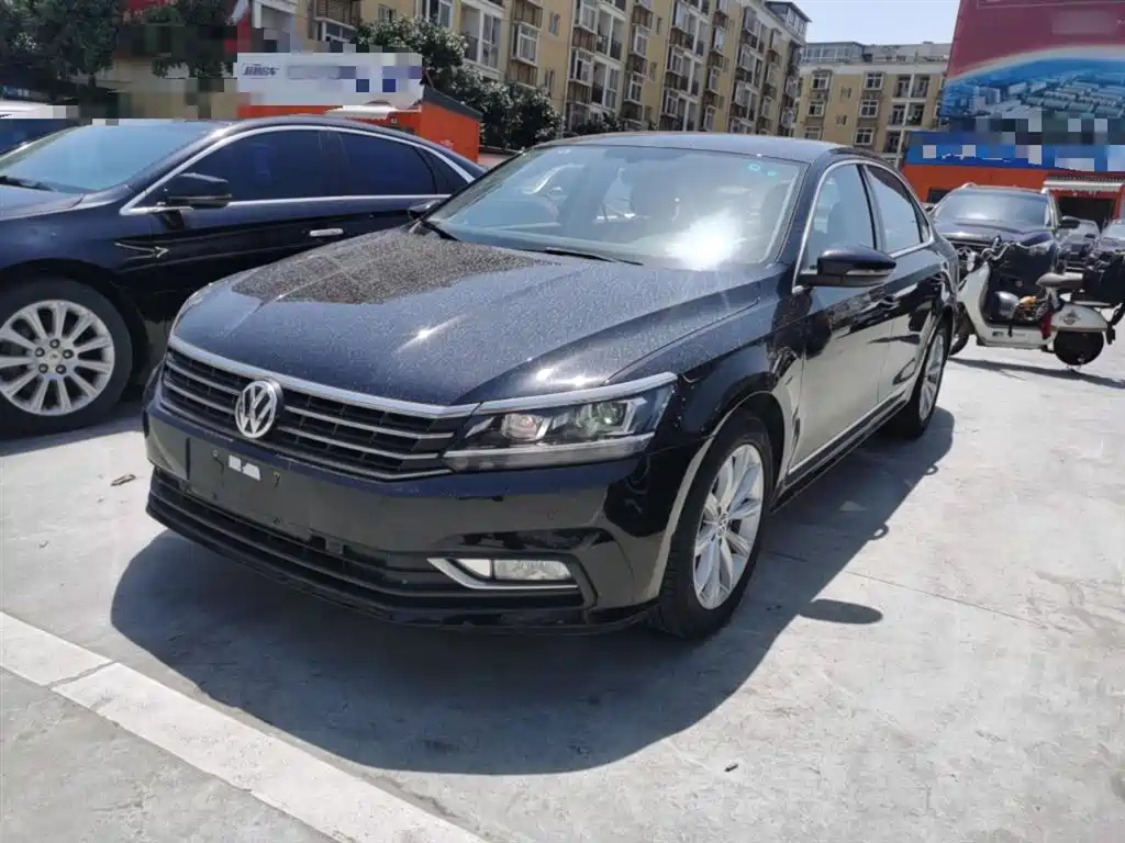 VOLKSWAGEN PASSAT 2017