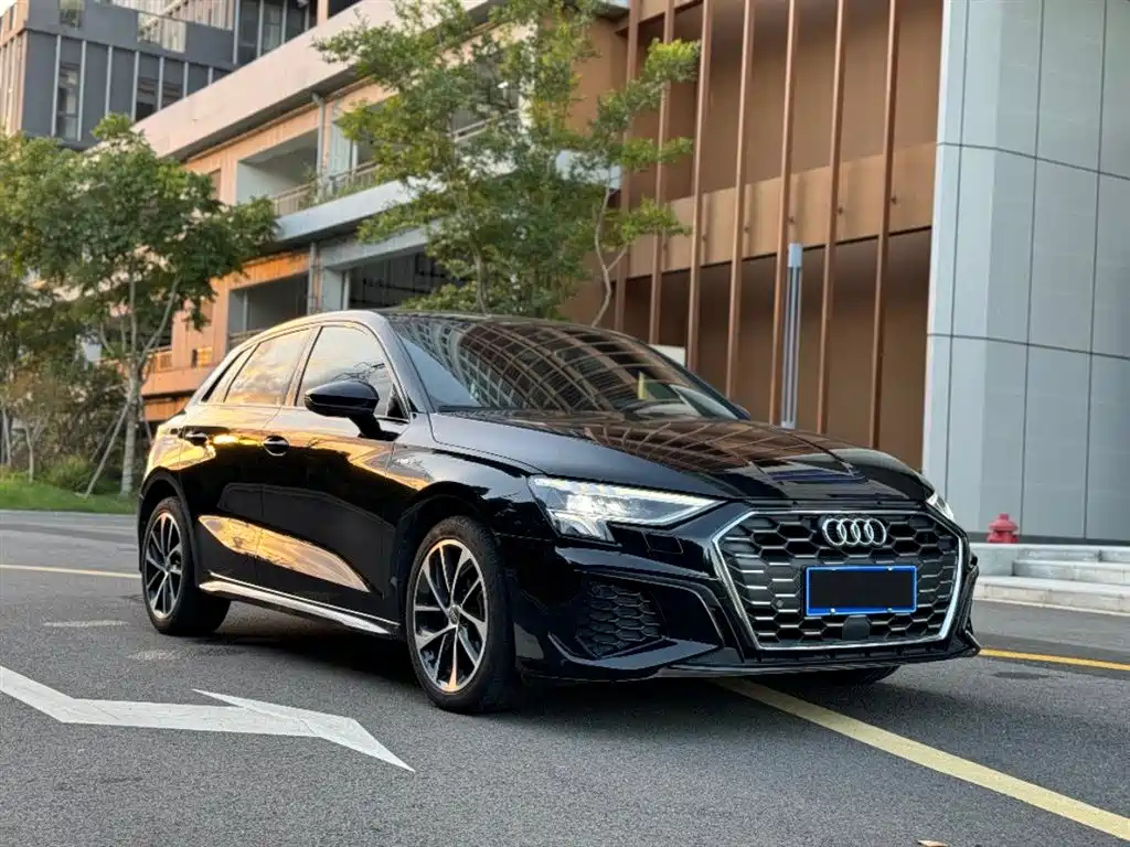 AUDI A3 2021