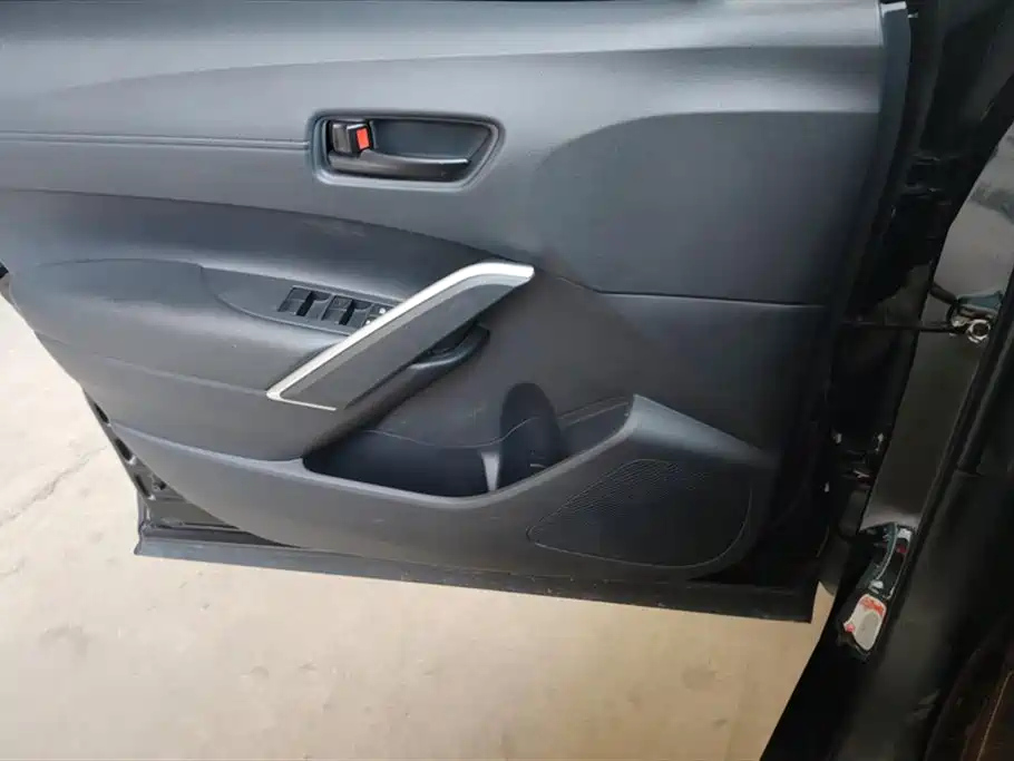 TOYOTA FRONTLANDER 2023