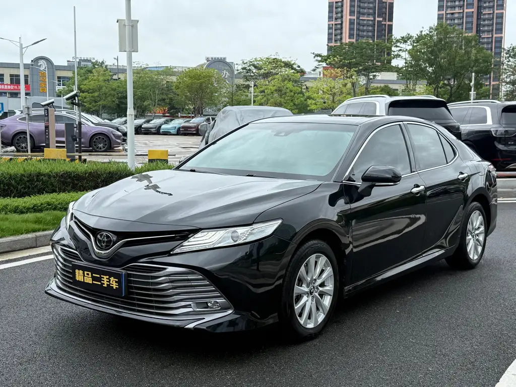 TOYOTA CAMRY 2021