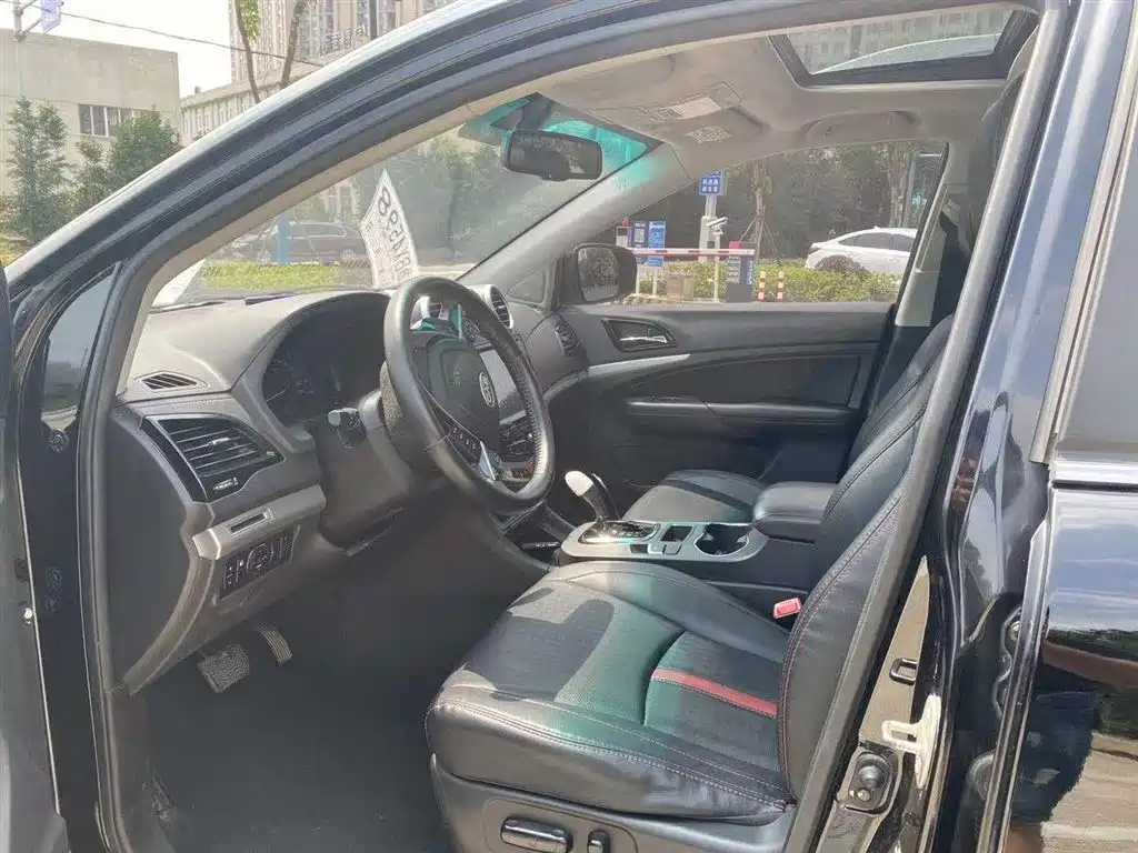 BYD S7 2015