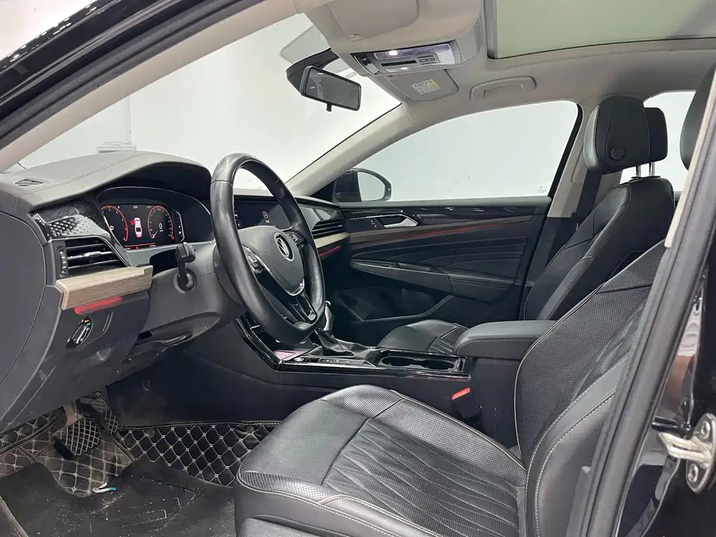 VOLKSWAGEN PASSAT 2021