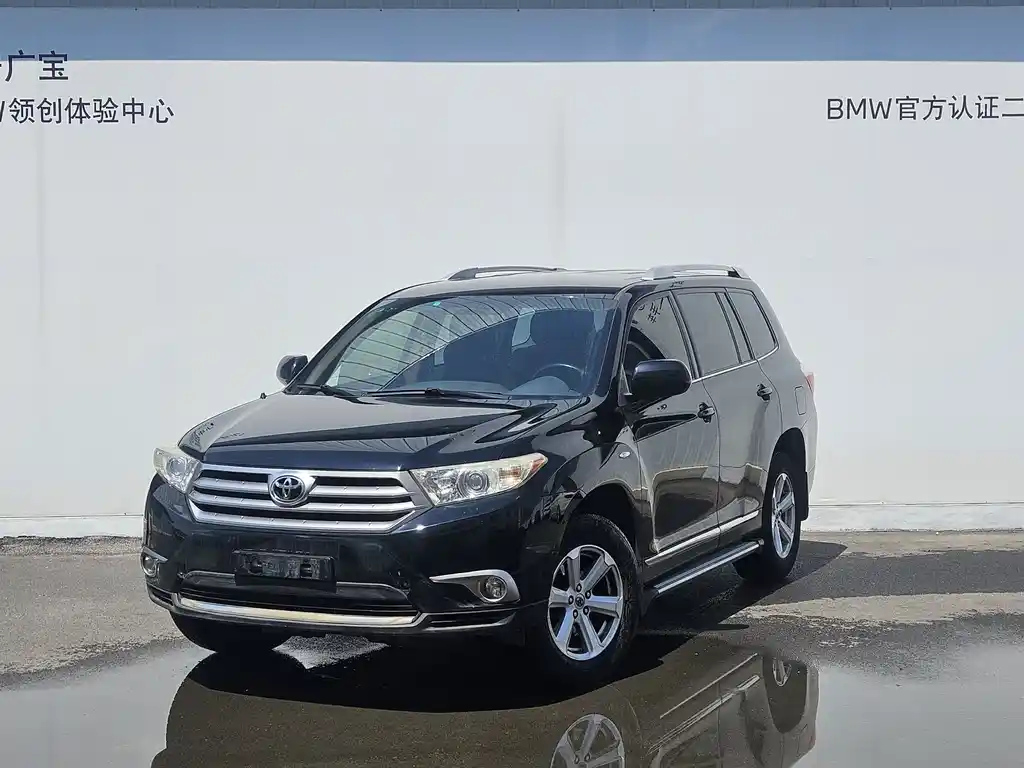 TOYOTA HIGHLANDER