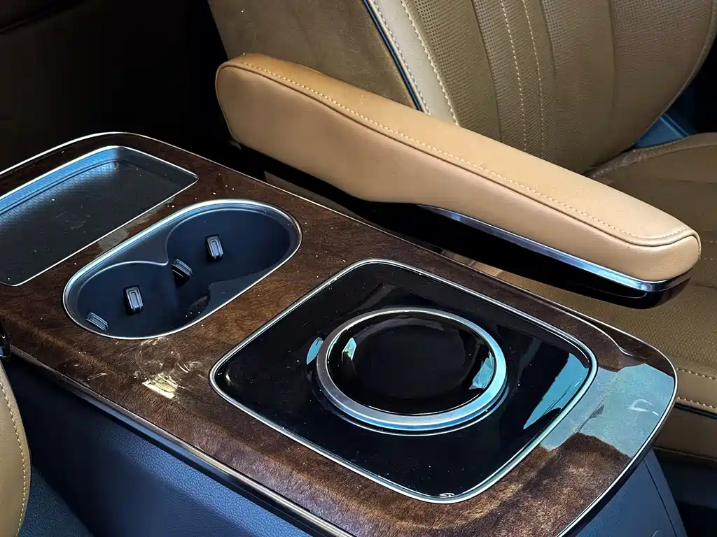 HONGQI HQ9 2023