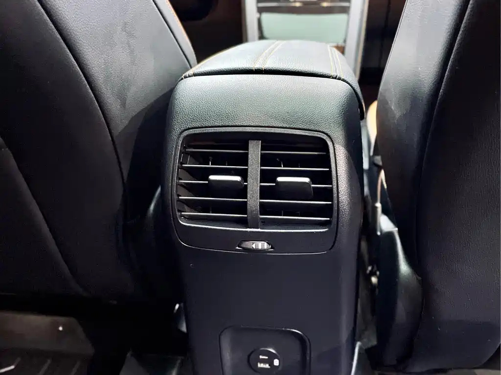 FORD ESCAPE 2020