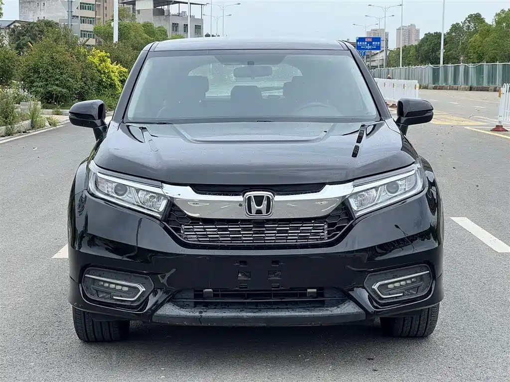 HONDA AVANCIER 2017