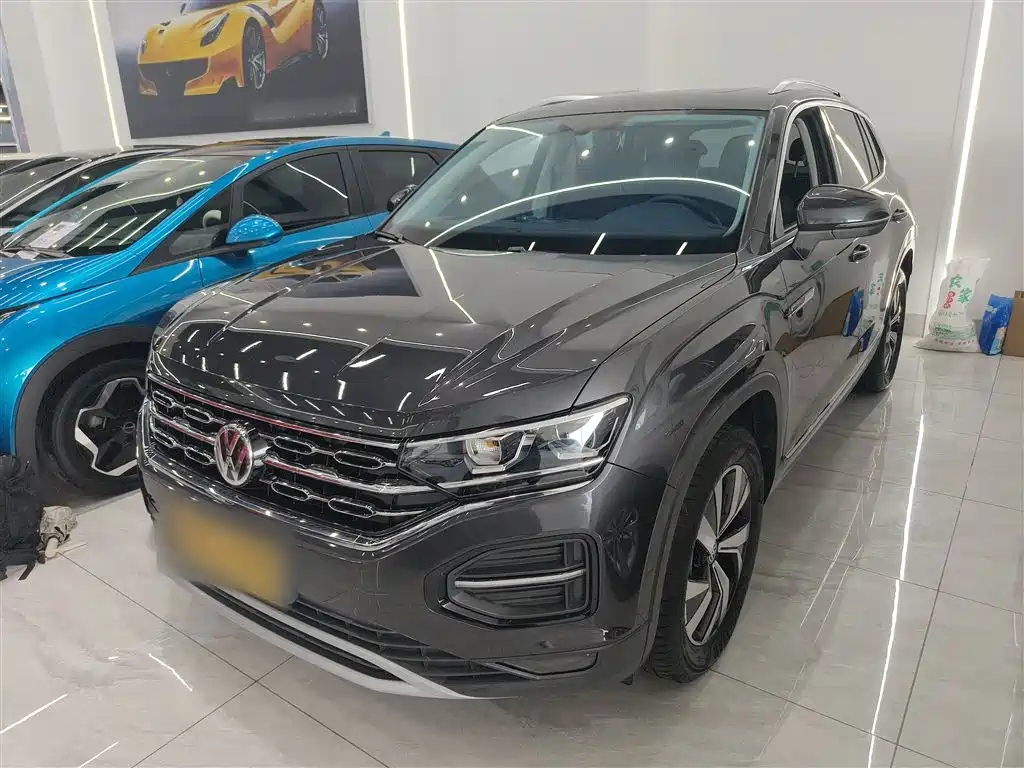 VOLKSWAGEN TAYRON 2022
