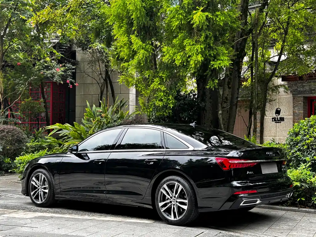 AUDI A6L 2021