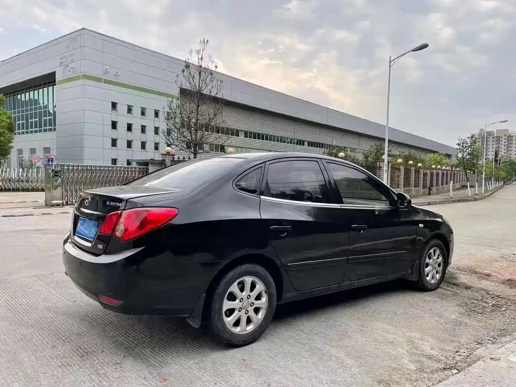 HYUNDAI CELESTA 2009