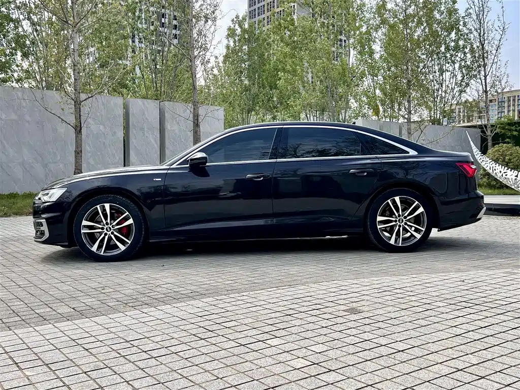 AUDI A6L 2023