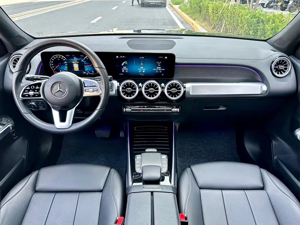 MERCEDES BENZ GLB 2021