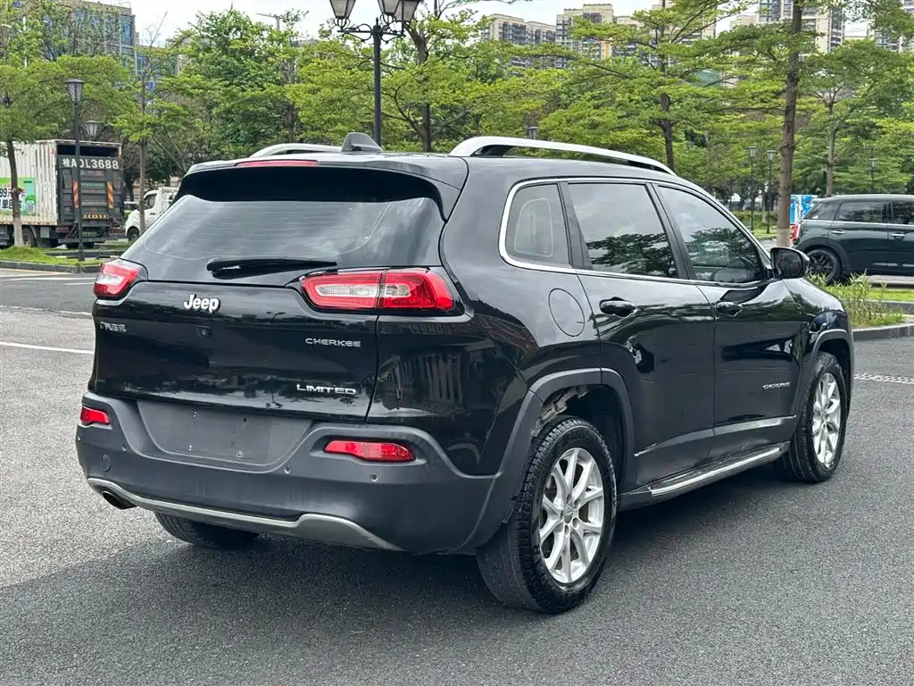 JEEP CHEROKEE 2017
