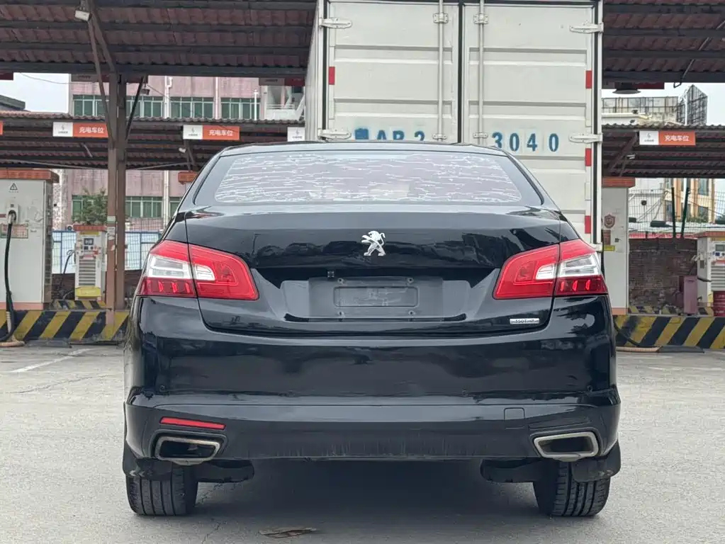 PEUGEOT 408 2018
