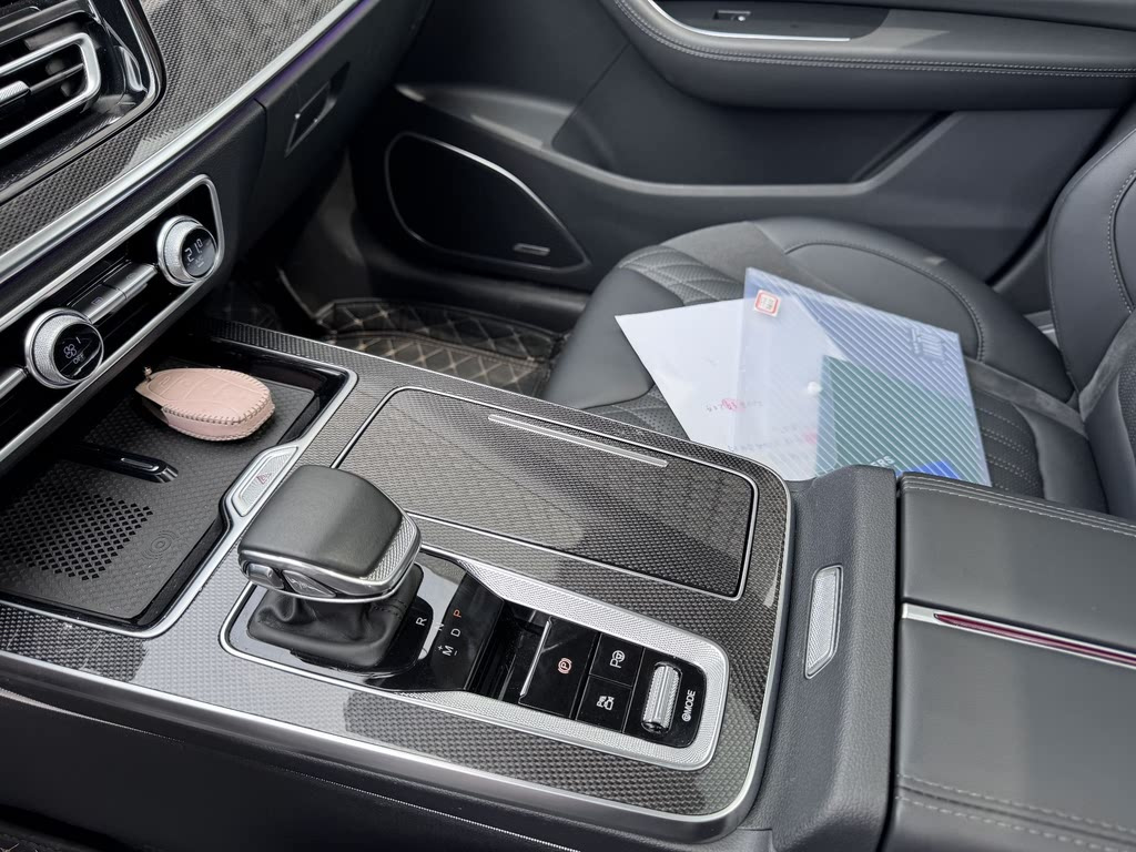 HONGQI HS5 2023