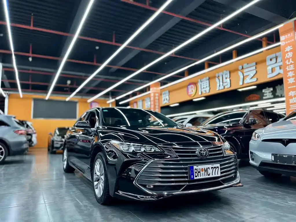 TOYOTA AVALON 2020