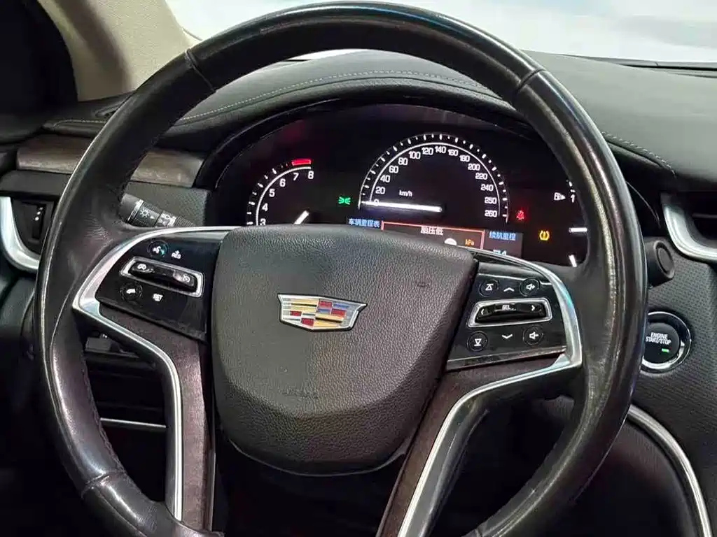 CADILLAC XTS 2018
