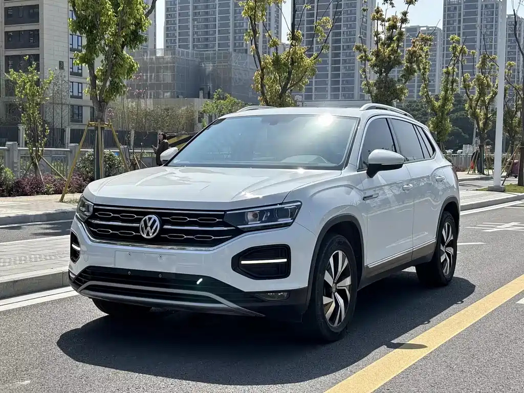 VOLKSWAGEN TAYRON 2022