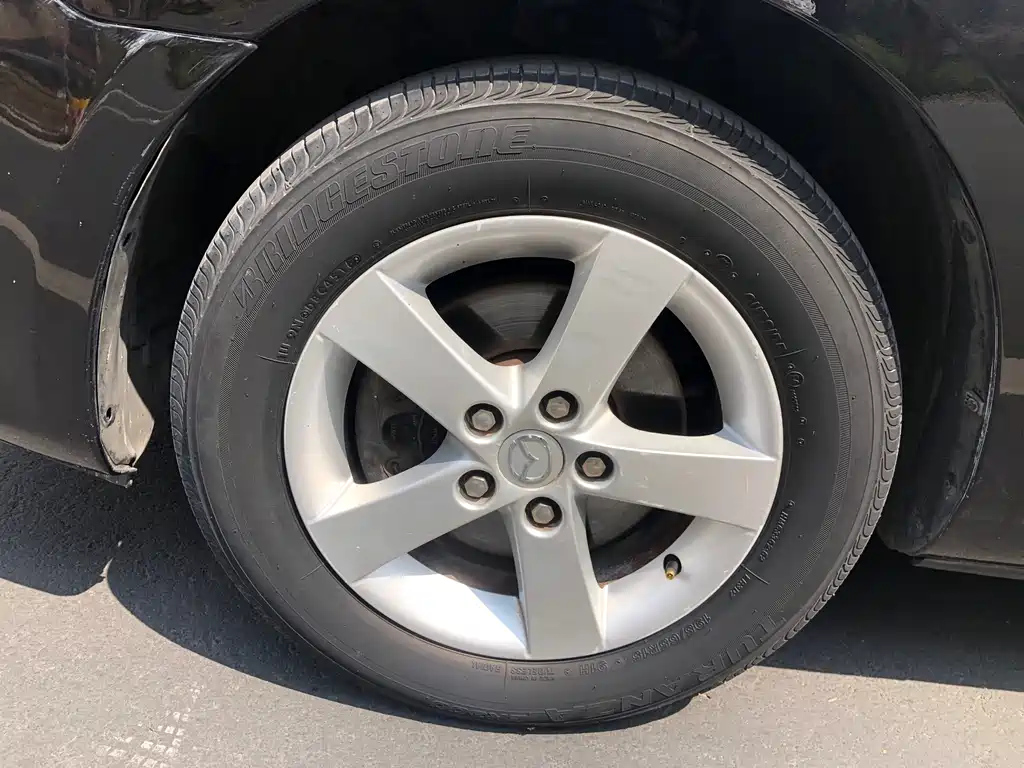 MAZDA 3 2010