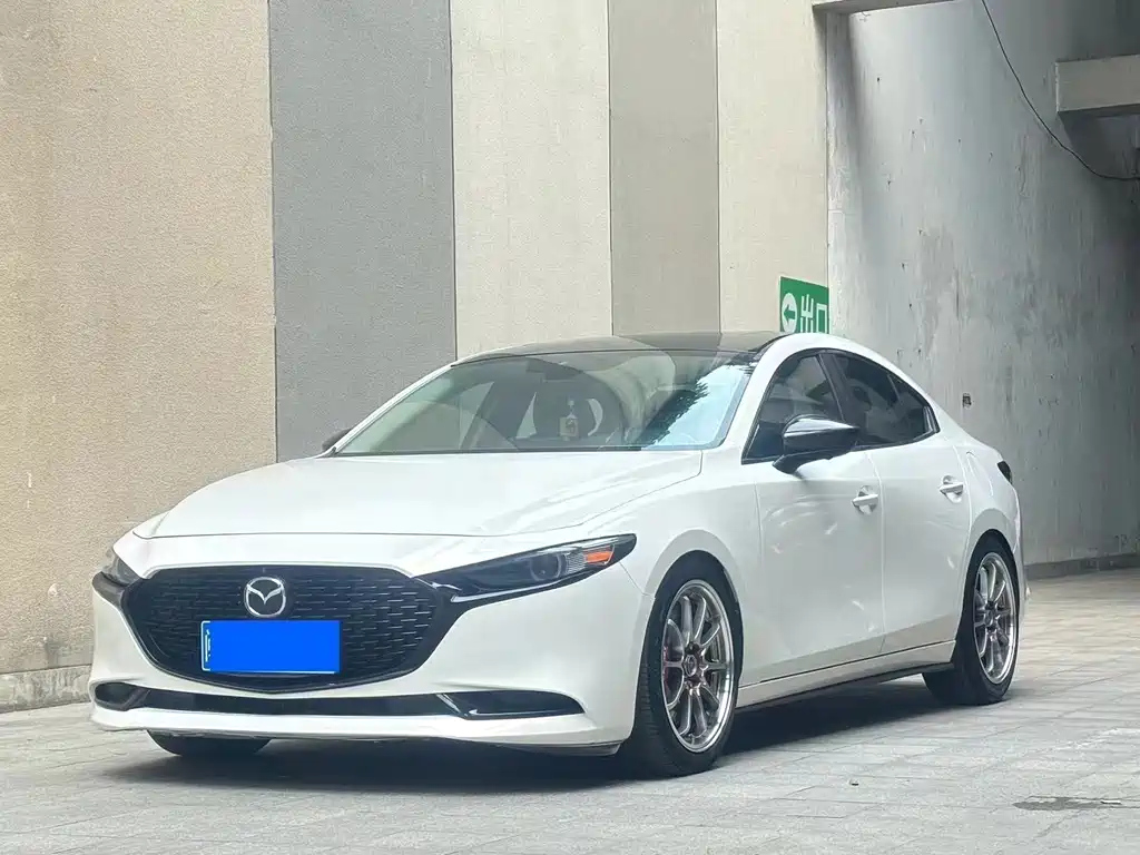 MAZDA 3 AXELA 2020