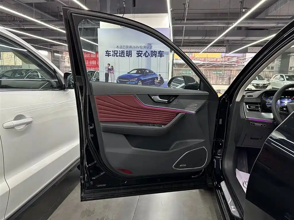 HONGQI HS5 2023