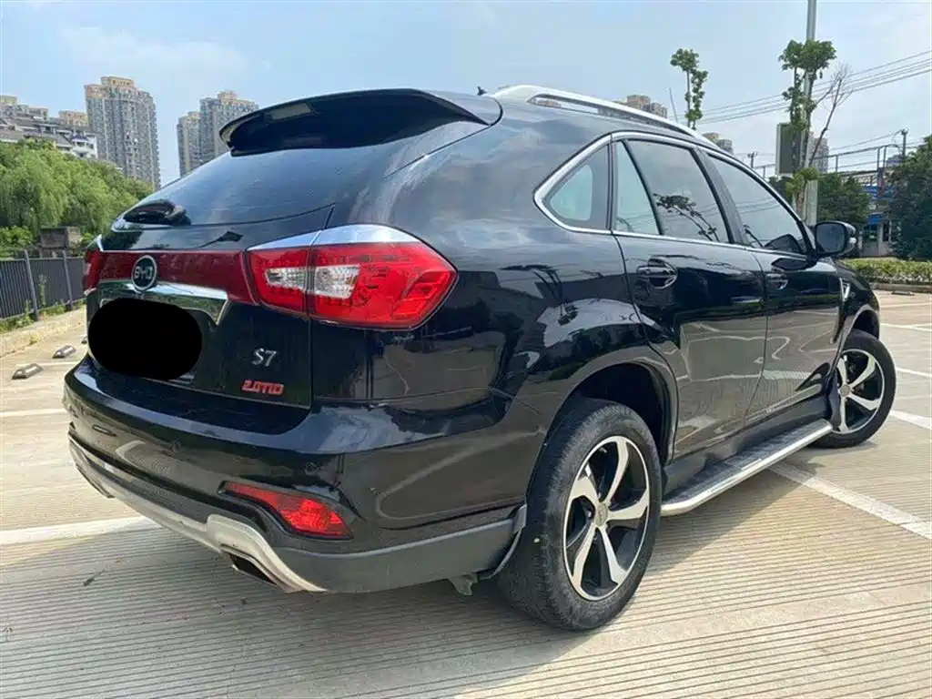 BYD S7 2015