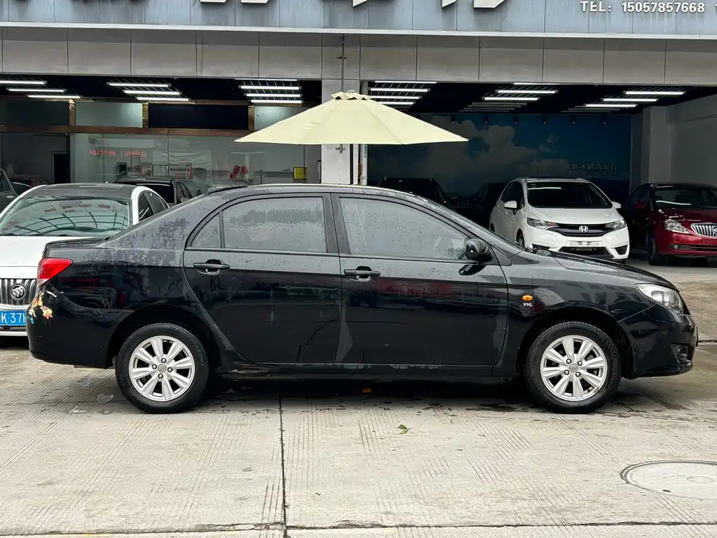 BYD L3 2013