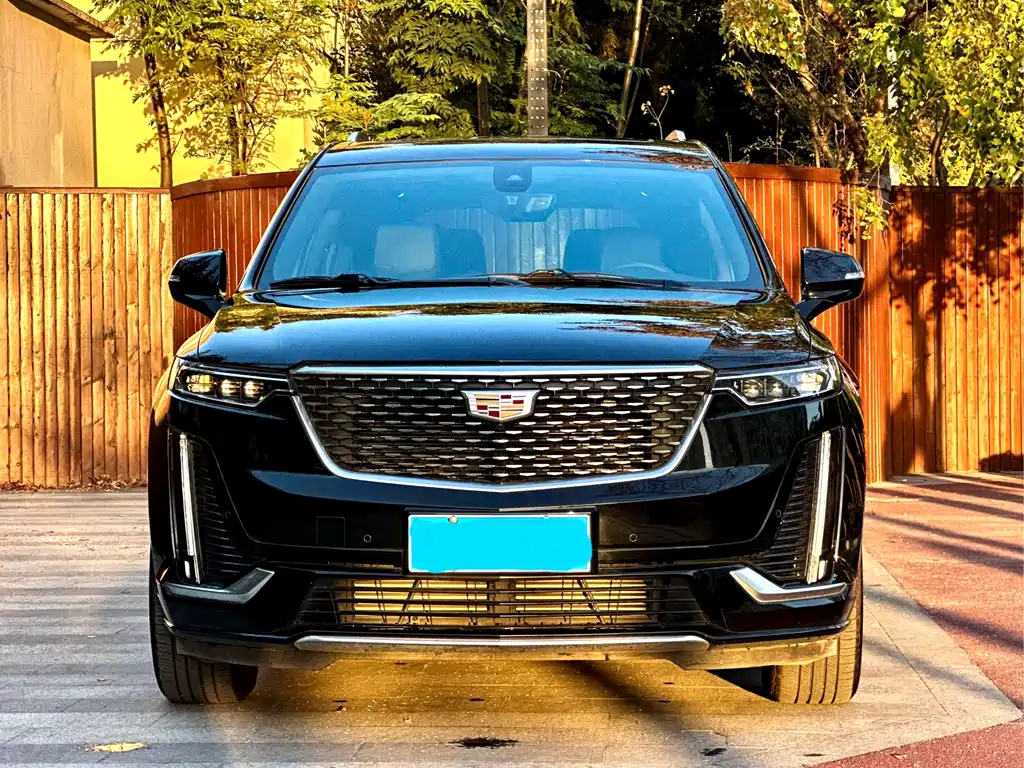 CADILLAC XT6 2021