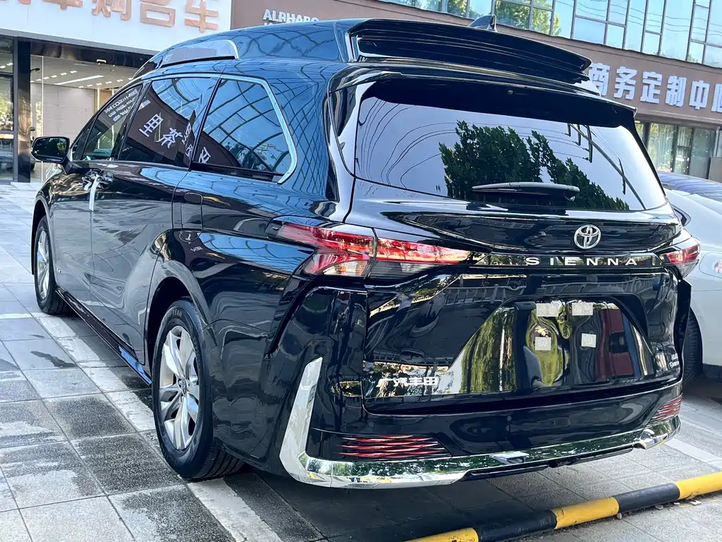 TOYOTA SIENNA SIENNA 2024