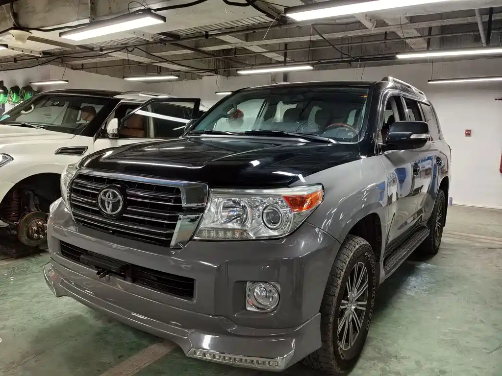 TOYOTA LAND CRUISER IMPORT 2015