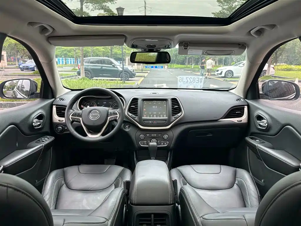 JEEP CHEROKEE 2017