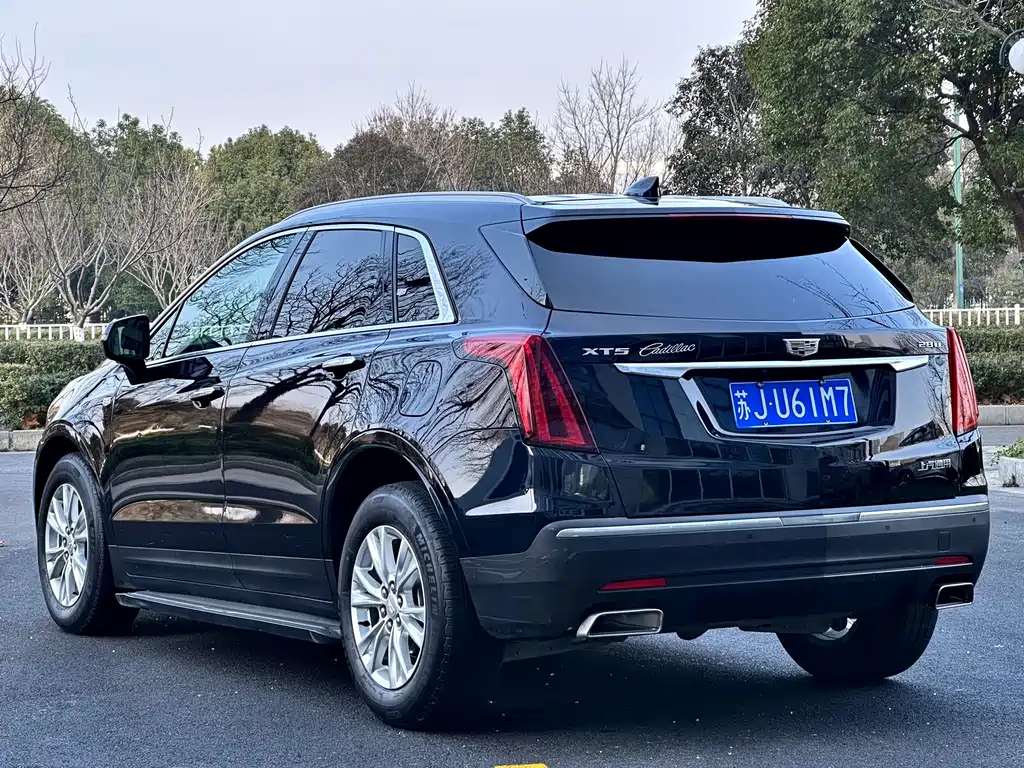 CADILLAC XT5 2021