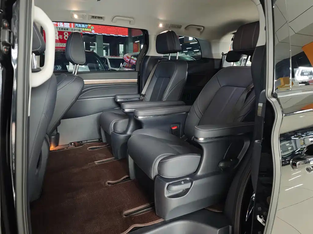 TRUMPCHI M8 2024