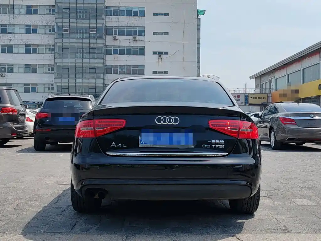 AUDI A4L 2013