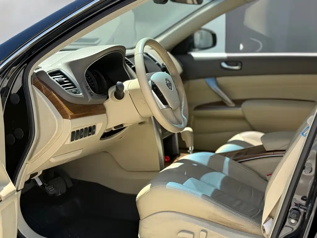 NISSAN TEANA 2012