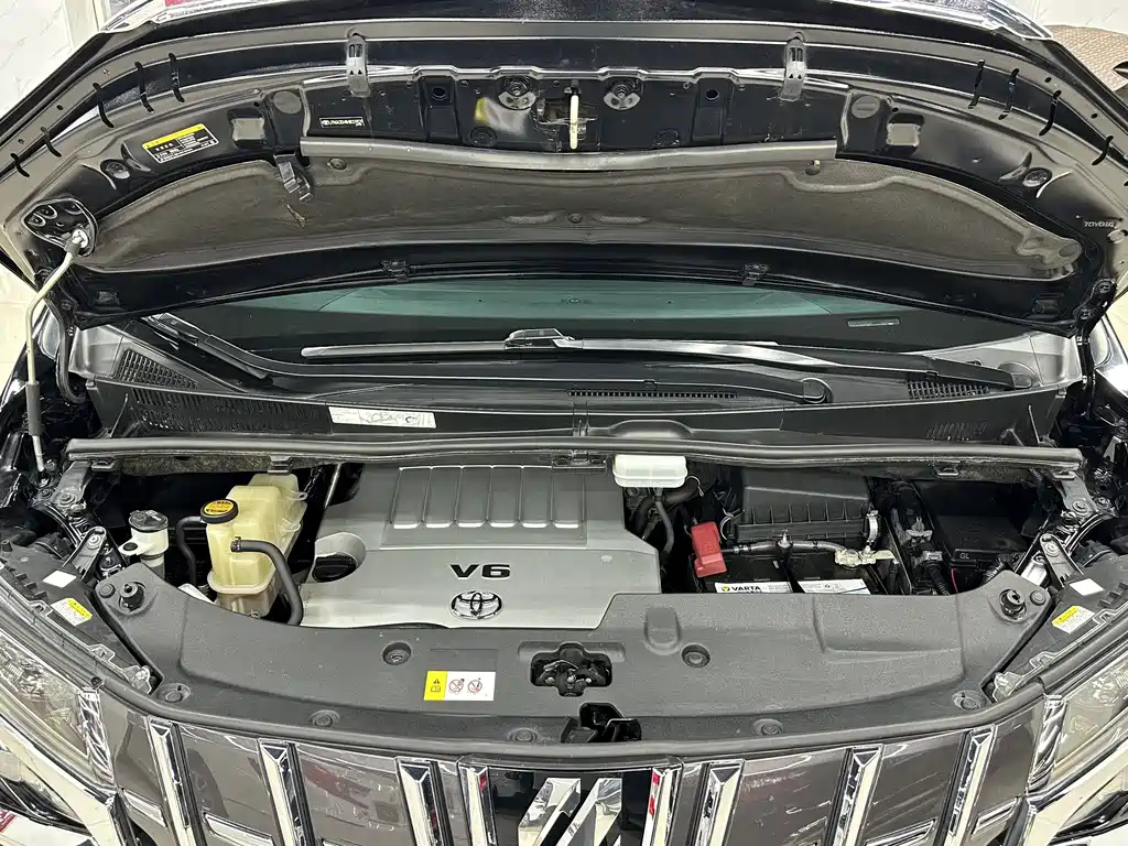 TOYOTA ALPHARD 2018
