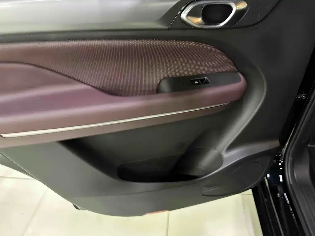 TRUMPCHI M6 2023