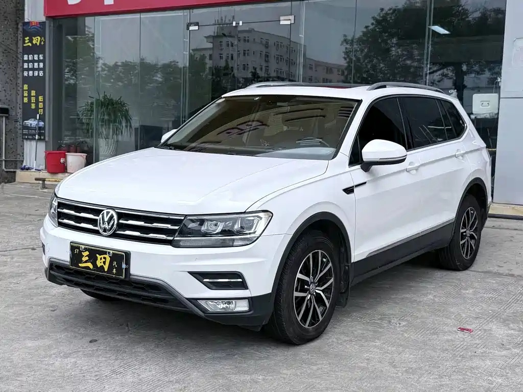 VOLKSWAGEN TIGUAN L 2018