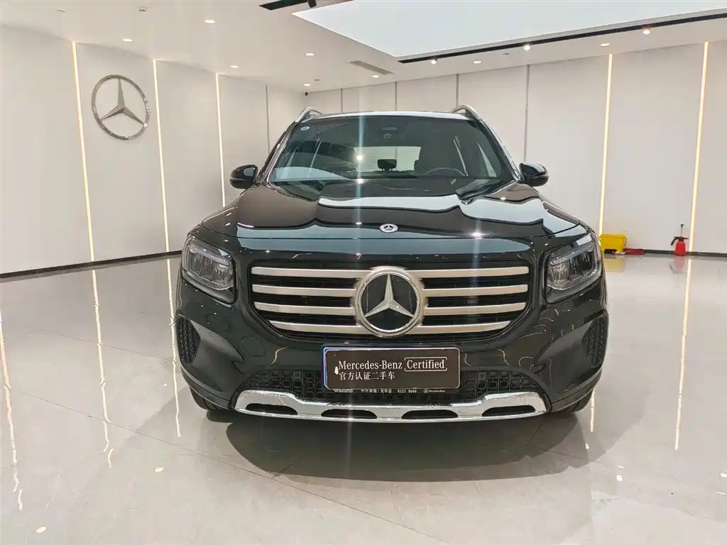 MERCEDES BENZ GLB 2024