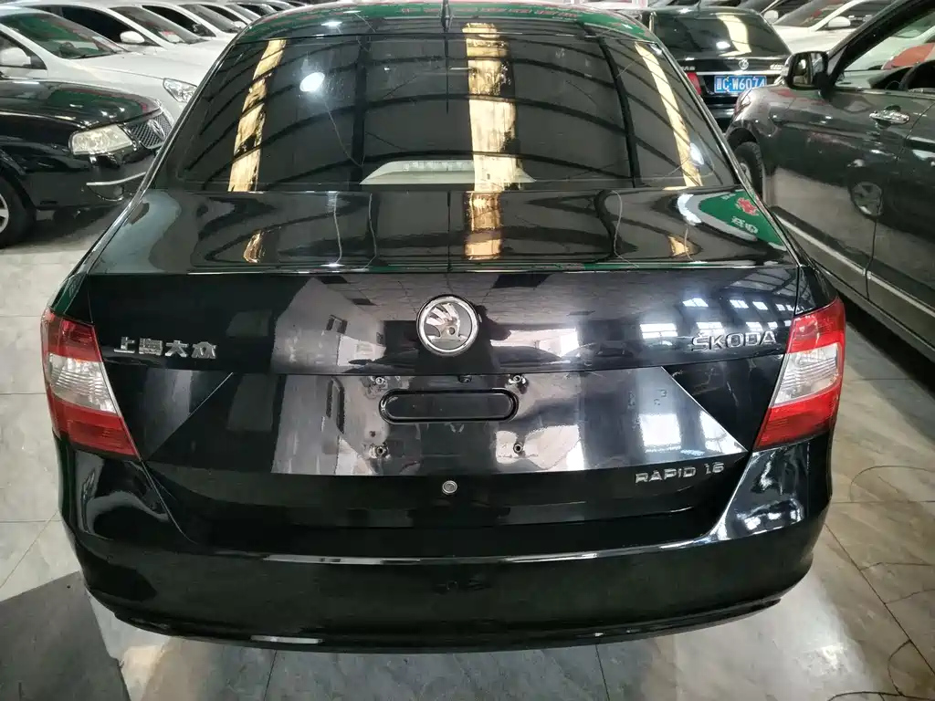SKODA RAPID 2013